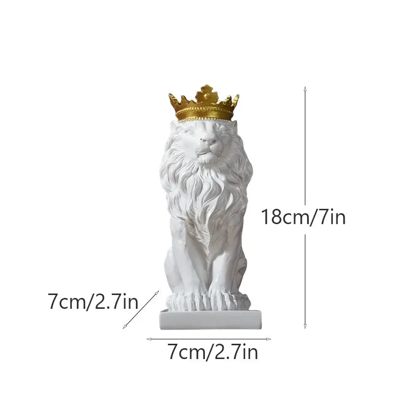 Goldene Krone Löwenkönig Statue