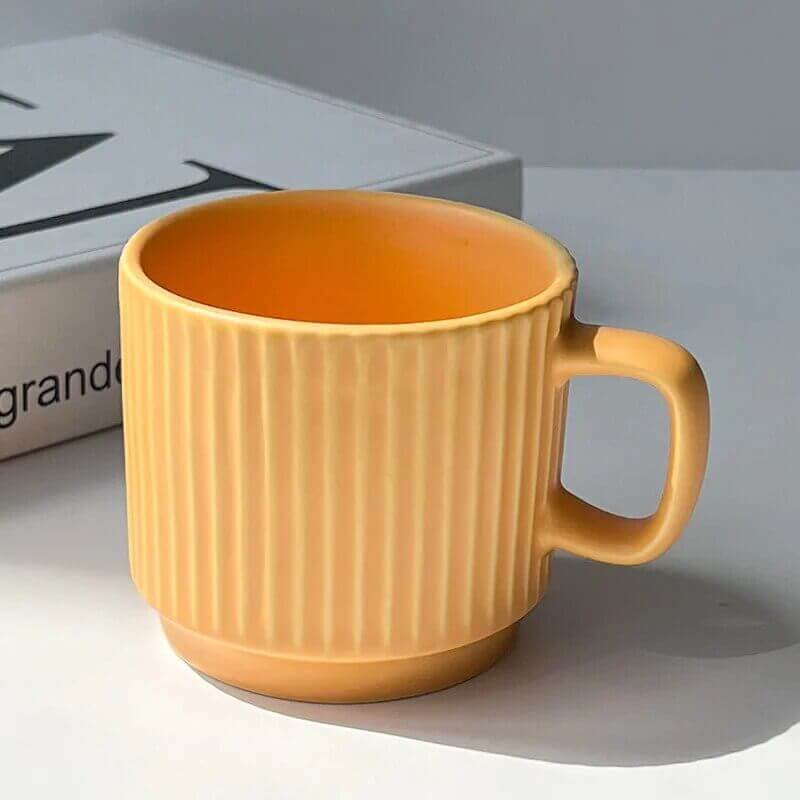Große Retro Keramiktasse