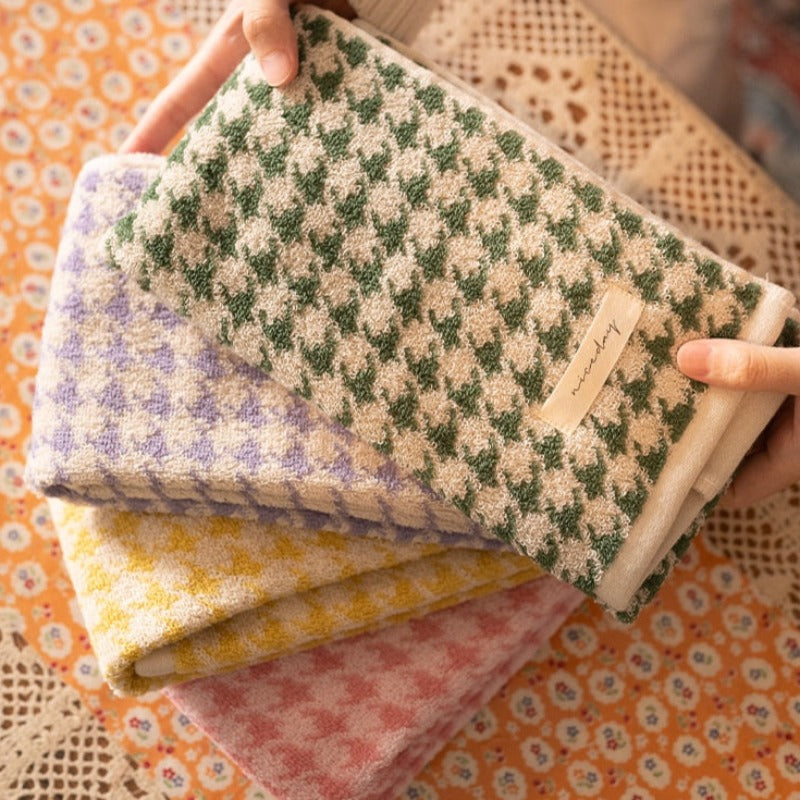 RETRO LILA HANDTUCH