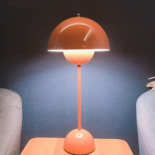 Nordische farbenfrohe Tischlampe