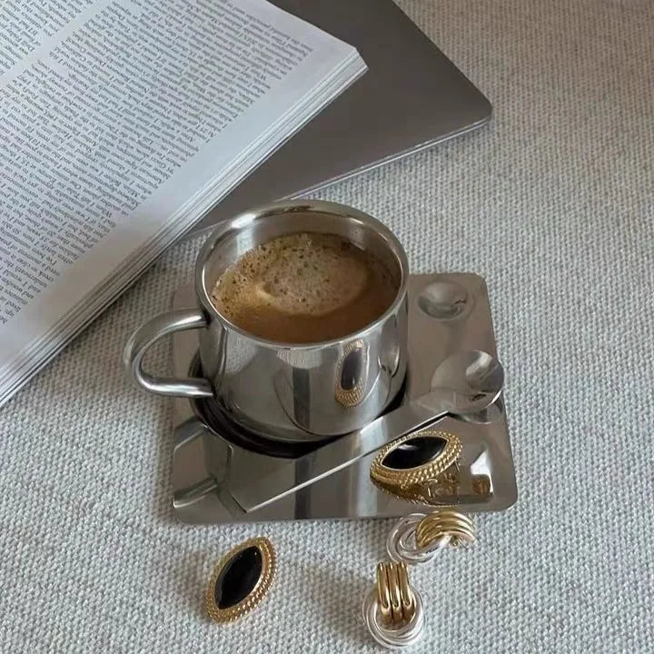 Edelstahl Kaffeetasse und Tablett
