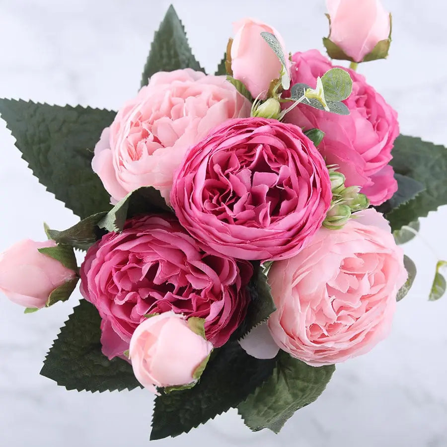 Seidige Rose Gypsophila Strauß