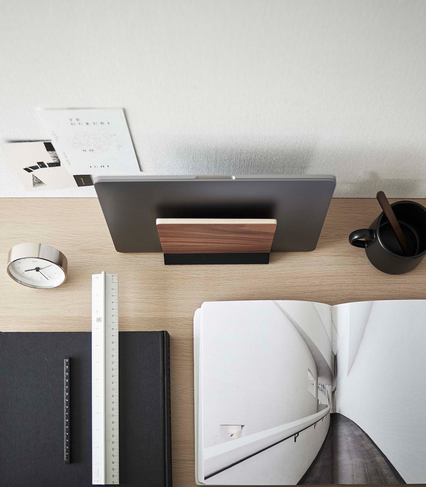 Slim Laptop Stand - Stahl + Holz