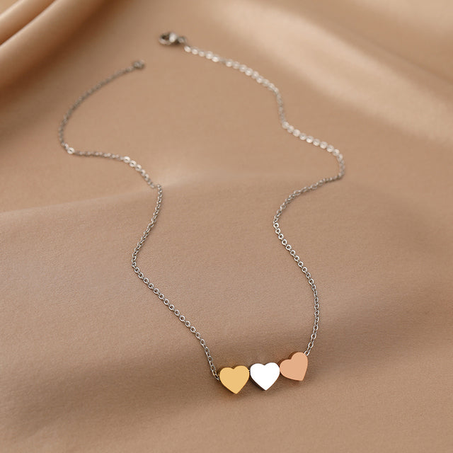 Frendorf | Triple Heart Necklace in Gold