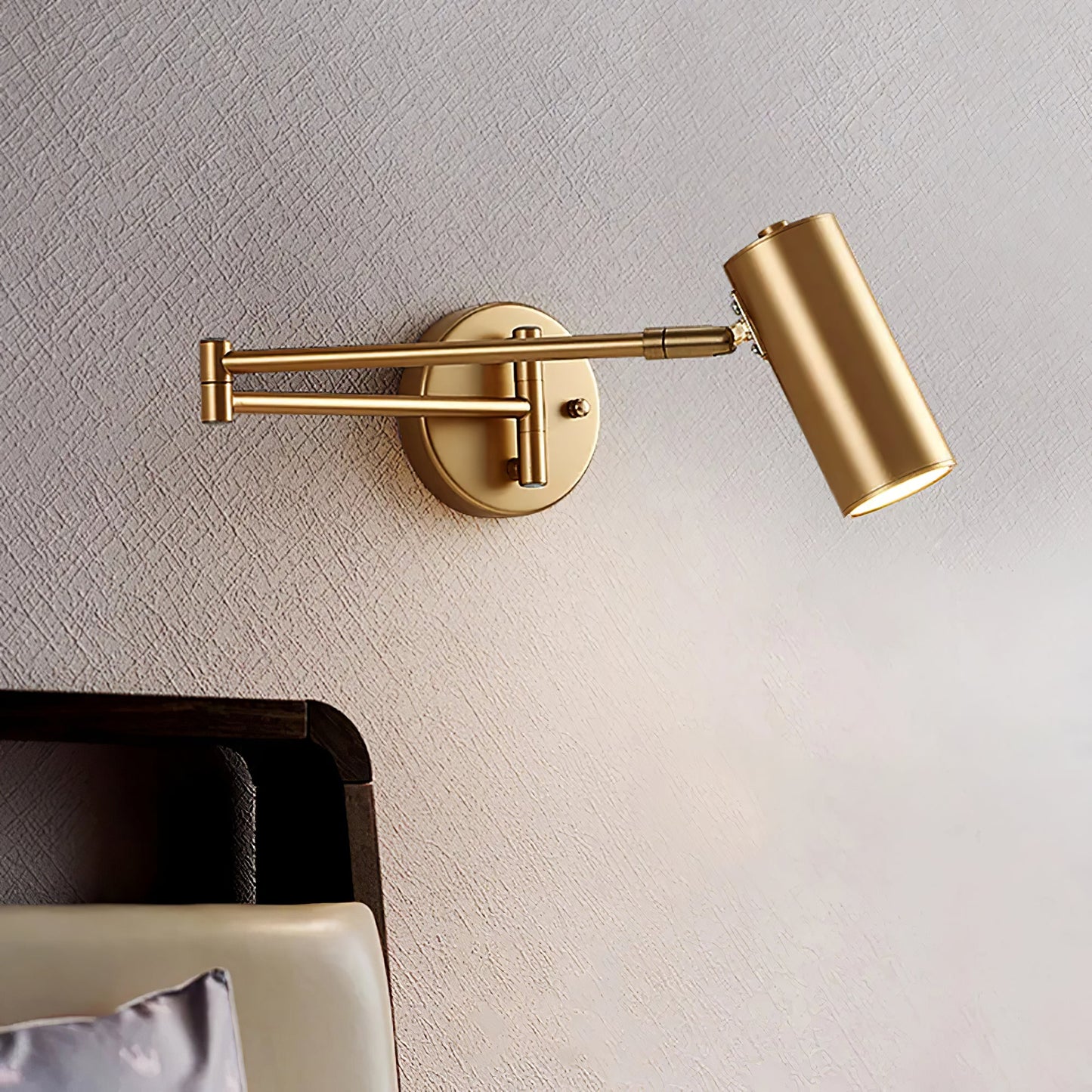Frendorf | Elegante Eisen Wandlampe zur Beleuchtung und Dekoration Ihres Interieurs