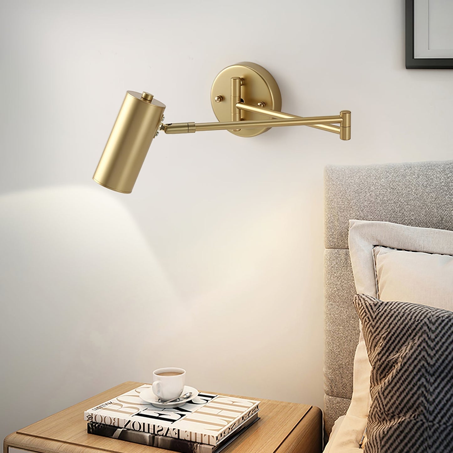 Frendorf | FlexiGlide Schwenkarm-Wandleuchte | Verstellbares Design | LED-kompatibel | Perfekte Beleuchtung für Arbeits- und Wohnbereiche