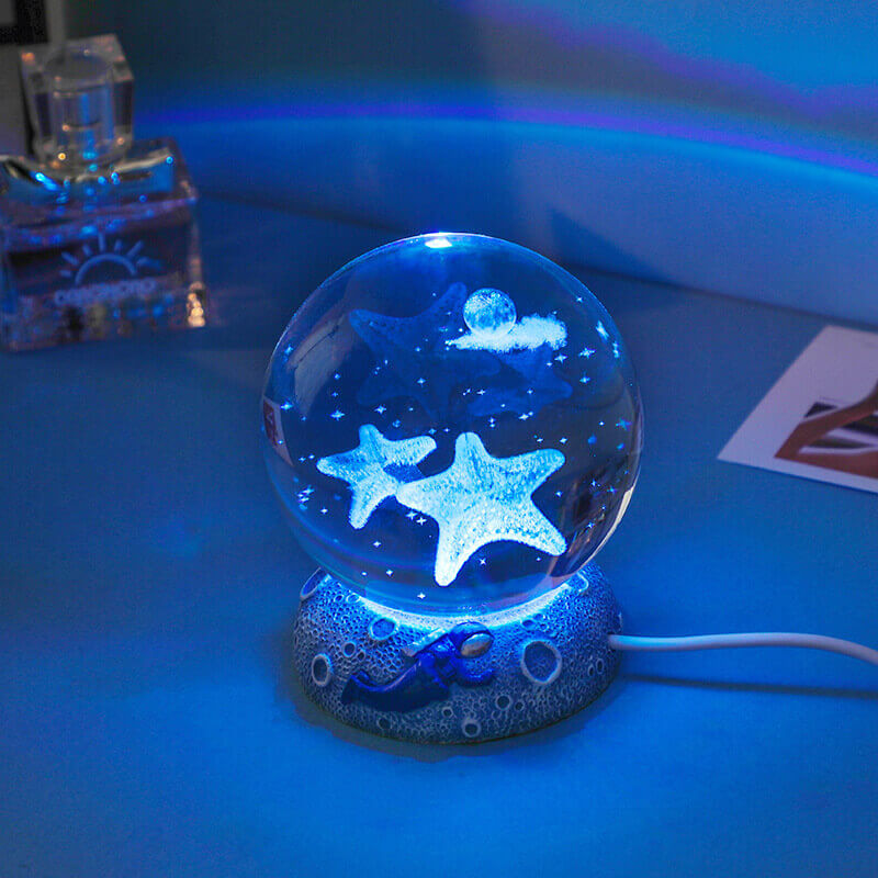 Frendorf | AquaGlobe Kristallkugel Nachtlicht | Unterwasserwelt LED Lampe | Stimmungslicht & Deko für Zuhause