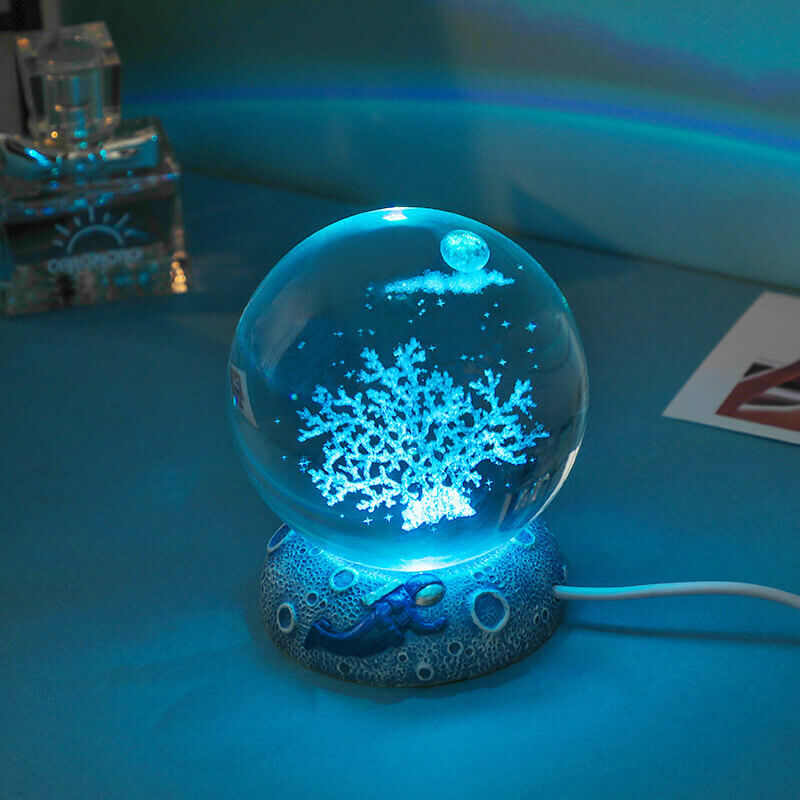 Frendorf | AquaGlobe Kristallkugel Nachtlicht | Unterwasserwelt LED Lampe | Stimmungslicht & Deko für Zuhause