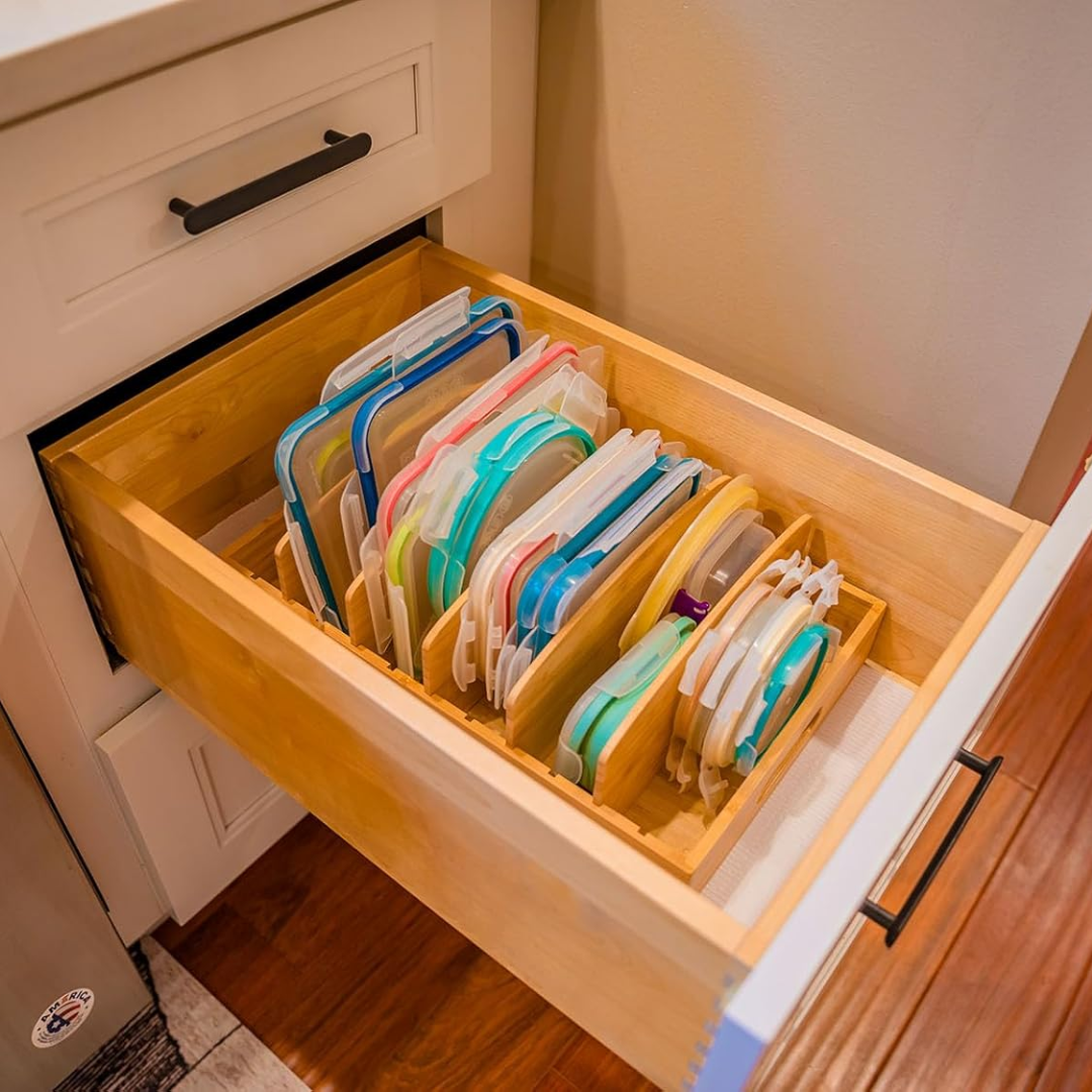 Frendorf | BambooMaster Deckel Organizer | Verstellbare Fächer | Nachhaltig & Platzsparend | Bambus 30x28x9 cm