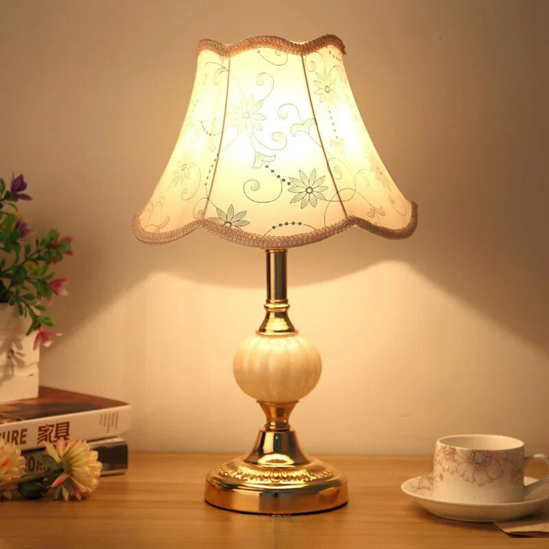 Frendorf | NordicVintage Tischlampe im nordischen Vintage-Stil | Retro Design | Stimmungslicht für Zuhause