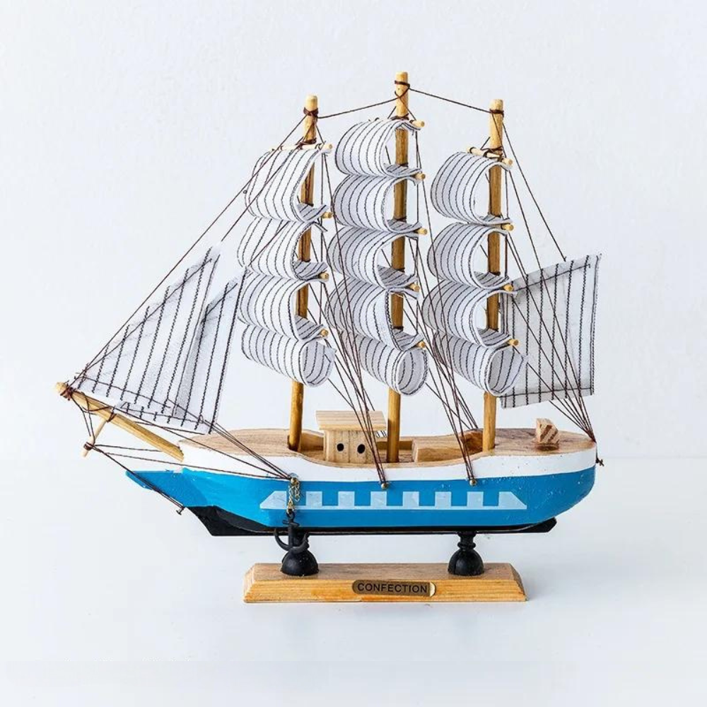 Royaleva Nordic Holz Segelboot Skulptur - LED beleuchtetes Dekorstück, batteriebetrieben