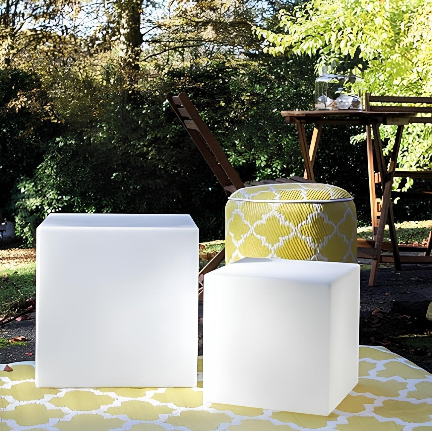Frendorf | CubeLume Kubische Gartenleuchte | LED Außenbeleuchtung | Solarbetrieben | Stilvolles Design