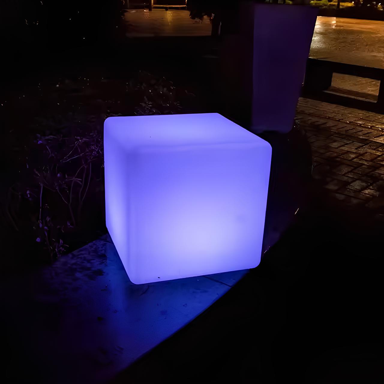 Frendorf | CubeLume Kubische Gartenleuchte | LED Außenbeleuchtung | Solarbetrieben | Stilvolles Design