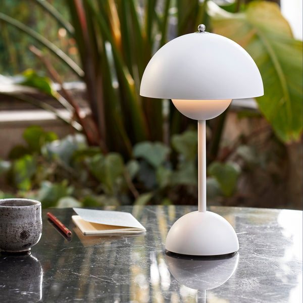 Verstellbare Helligkeit Blumenpottlampe - Italienische wiederaufladbare Tischlampe VP3