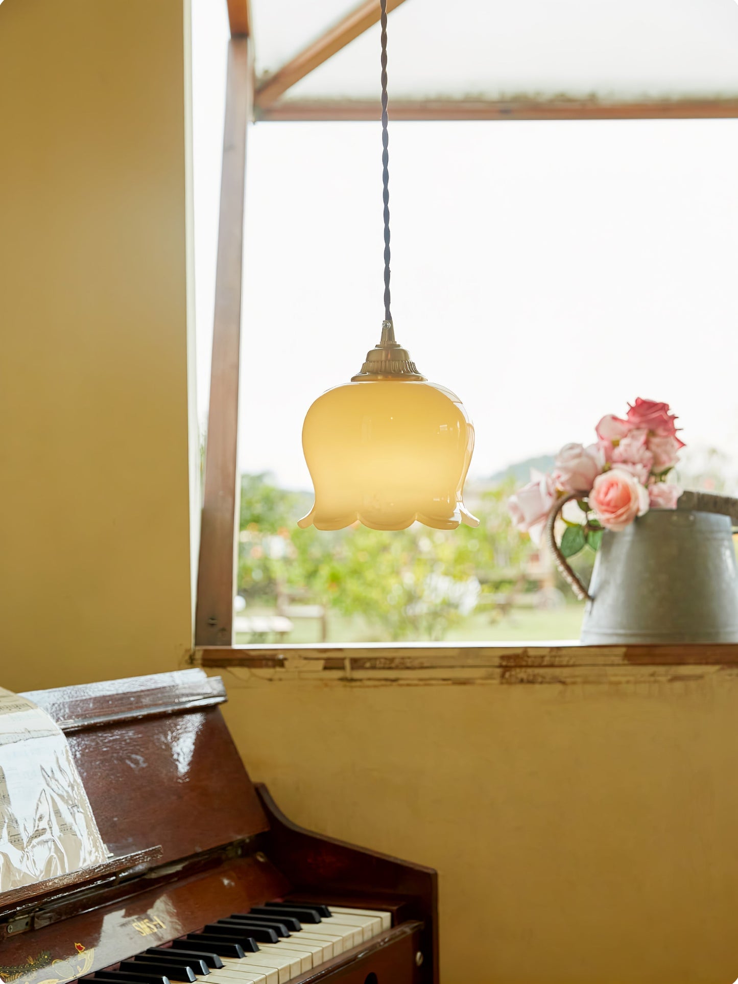 Frendorf | Bloomelia Talblume Pendelleuchte | Blütenförmiges Design | Elegante Beleuchtung für Zuhause