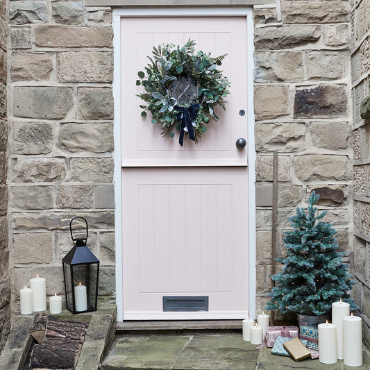 50cm Weihnachtskranz mit blauen Beeren und Micro Lichterkette