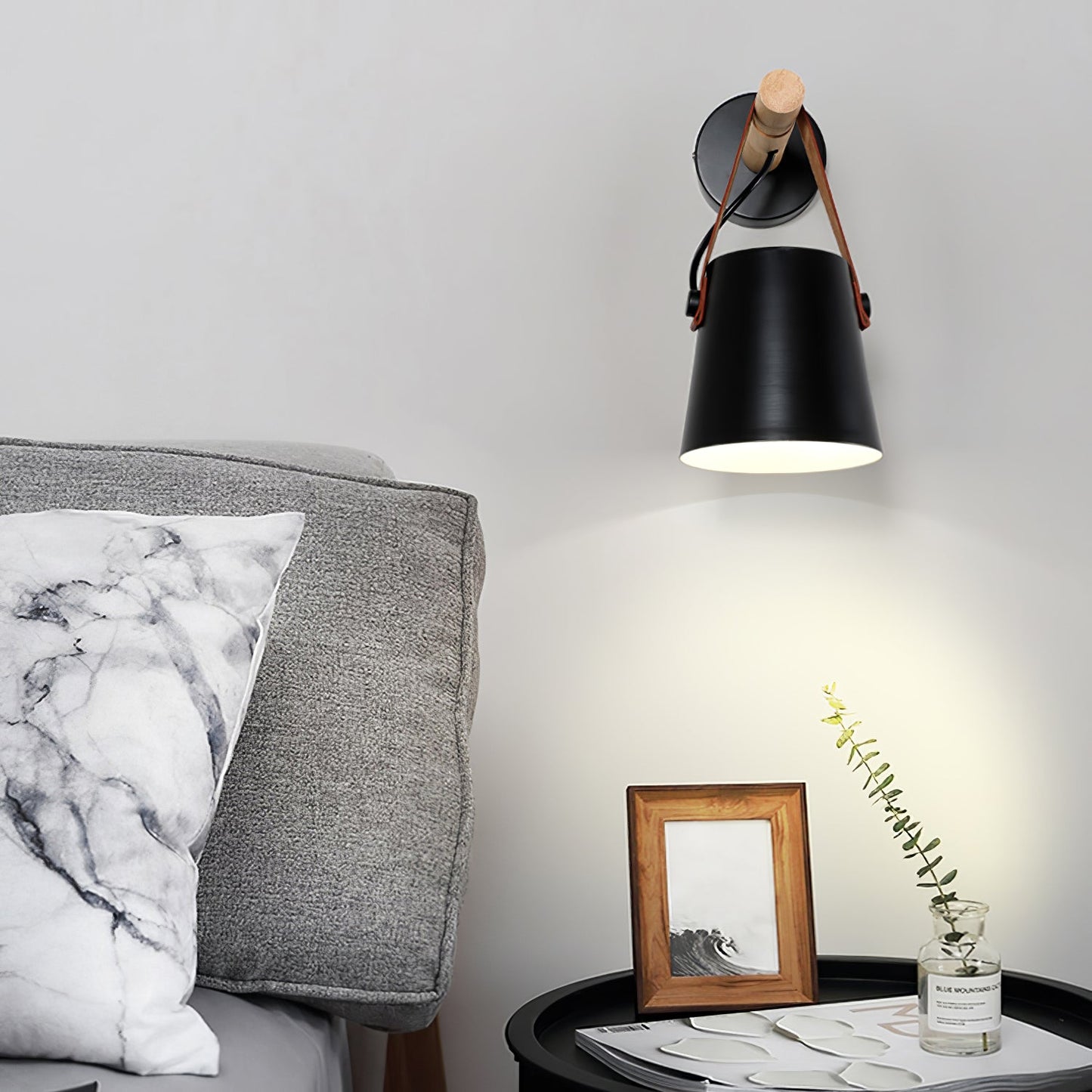 Frendorf | WoodlyGlow Konische Wandleuchte aus Holz | Modernes Design | Umweltfreundlich | Deko für Zuhause