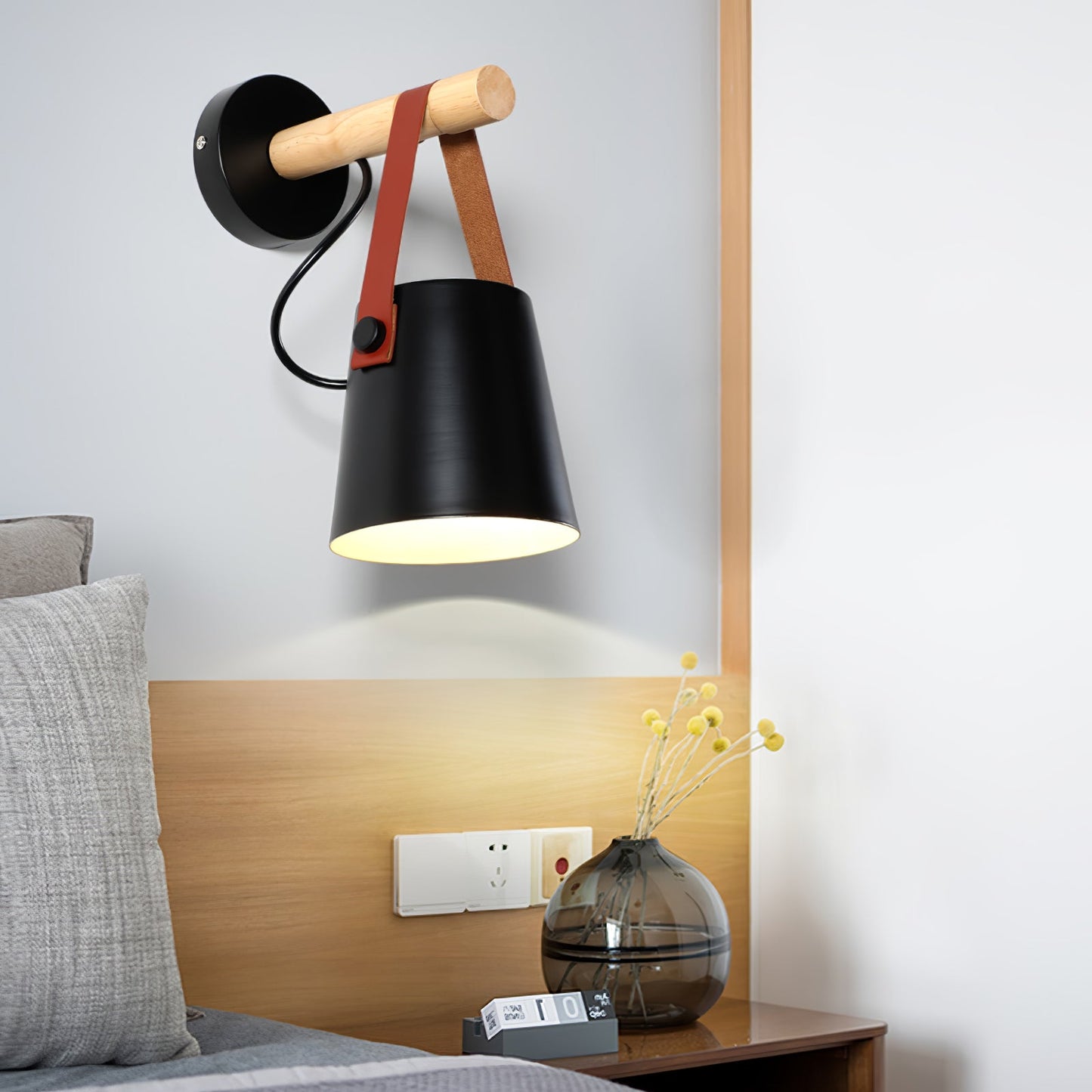 Frendorf | WoodlyGlow Konische Wandleuchte aus Holz | Modernes Design | Umweltfreundlich | Deko für Zuhause