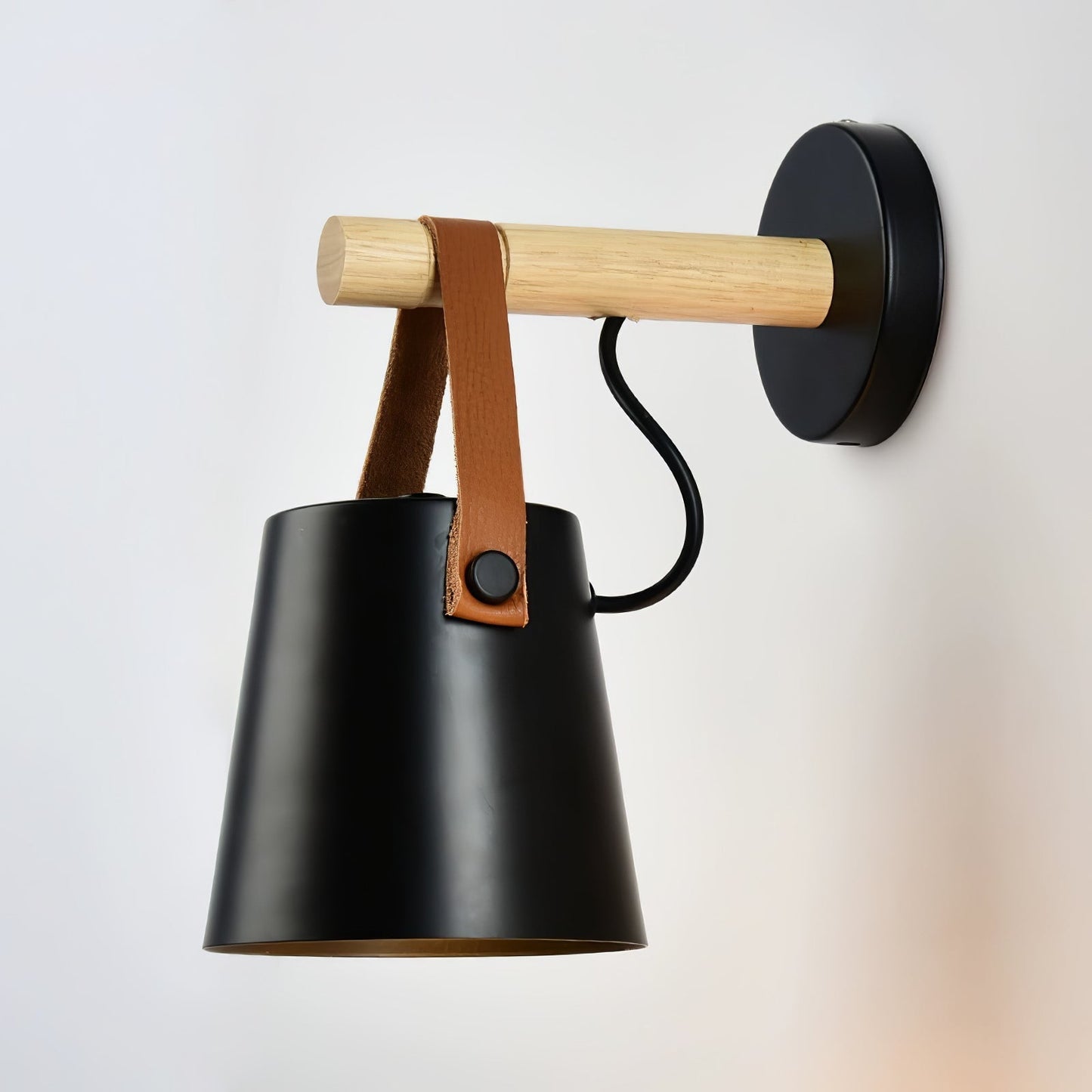 Frendorf | WoodlyGlow Konische Wandleuchte aus Holz | Modernes Design | Umweltfreundlich | Deko für Zuhause