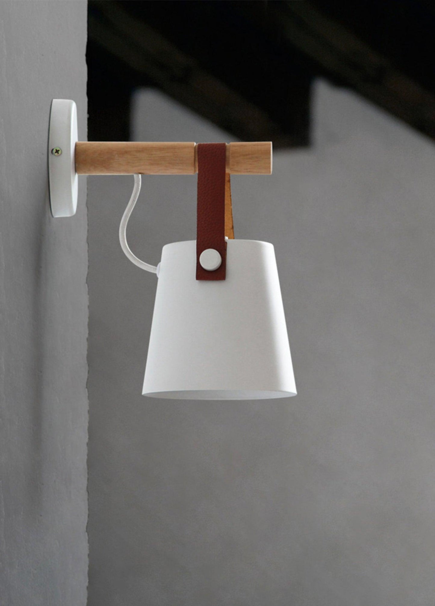 Frendorf | WoodlyGlow Konische Wandleuchte aus Holz | Modernes Design | Umweltfreundlich | Deko für Zuhause