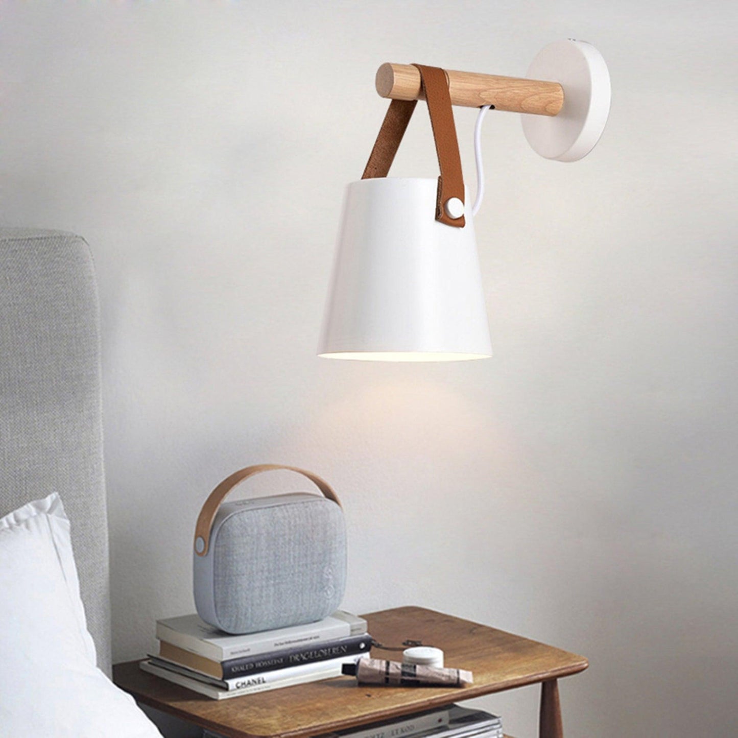 Frendorf | WoodlyGlow Konische Wandleuchte aus Holz | Modernes Design | Umweltfreundlich | Deko für Zuhause