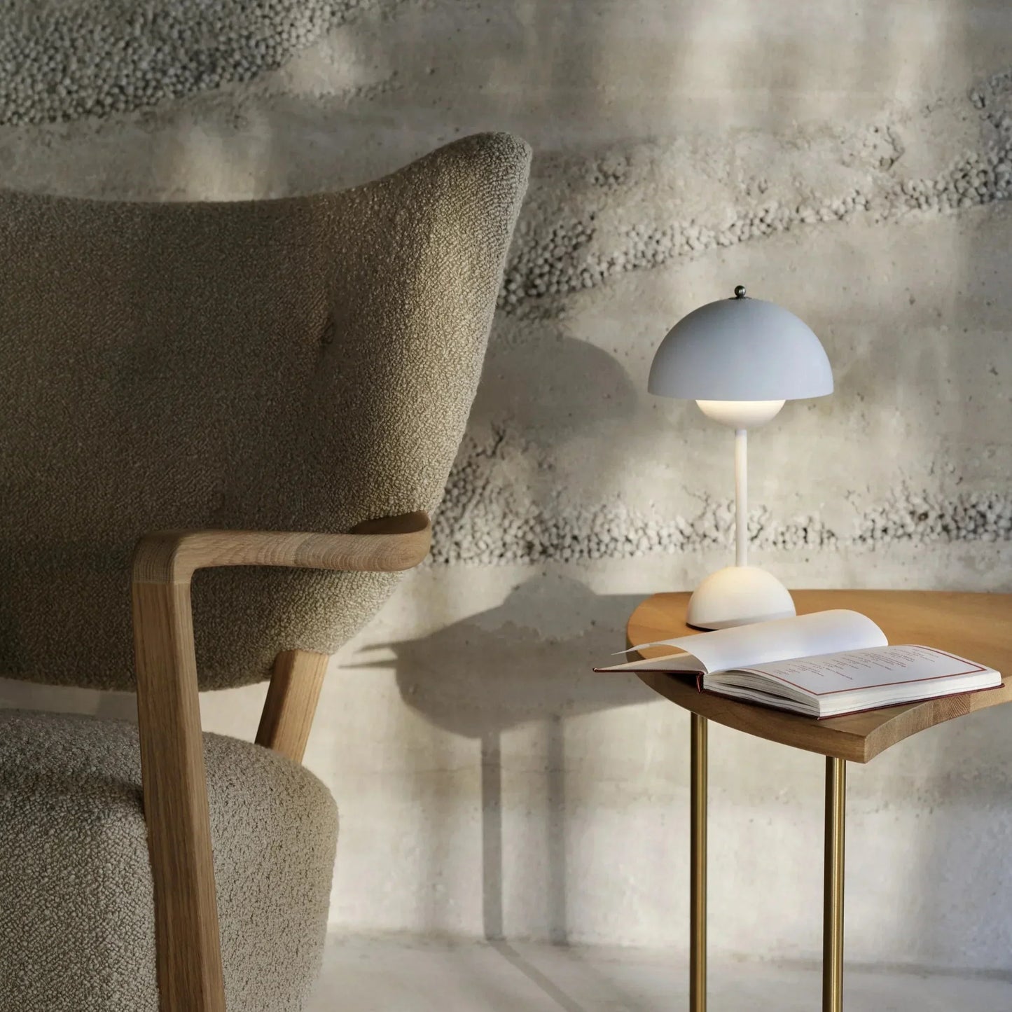 Frendorf | Dimmbare LED Tischlampe mit kabellosem Design