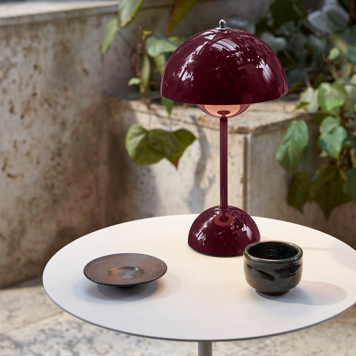 Frendorf | Dimmbare LED Tischlampe mit kabellosem Design