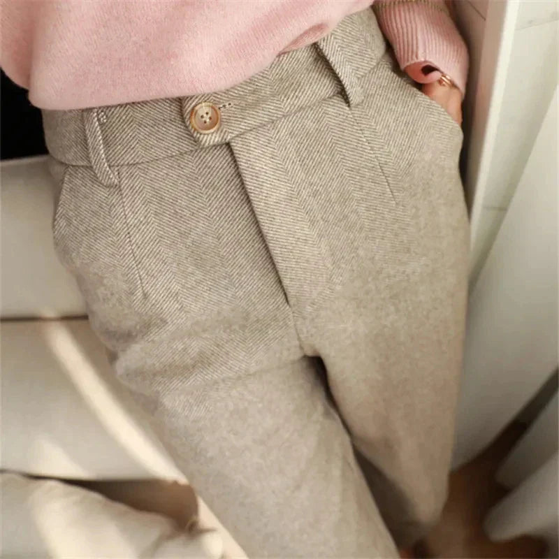 Frendorf | KNUSSECHIC | Wolle Damen Hose | Stilvoll und Bequem | Perfekt für Arbeit und Freizeit