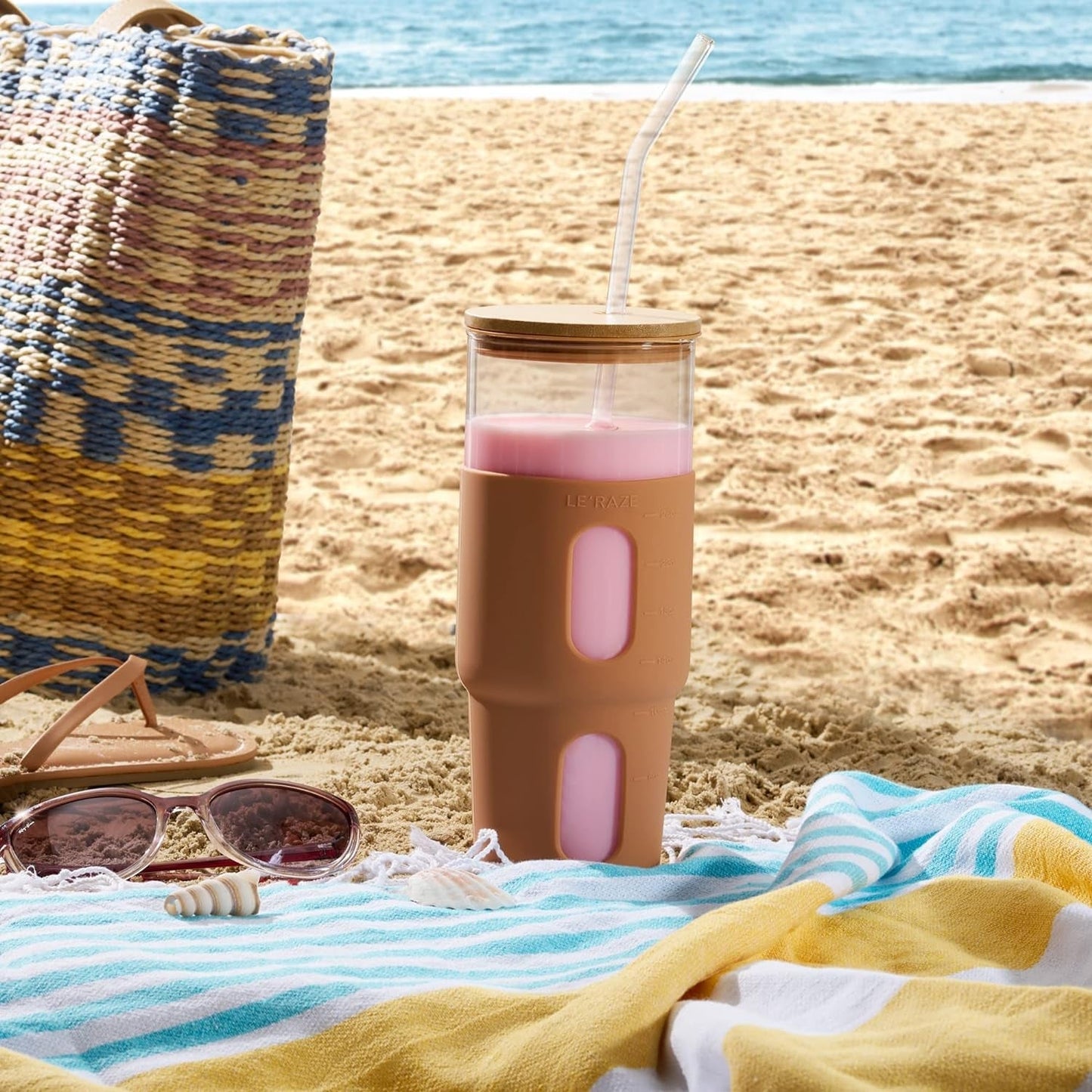 Frendorf | 32Oz Trinkglas Tumbler mit Bambusdeckel und Strohhalm - Silikonhülle - Passt in den Getränkehalter im Auto - Wiederverwendbarer Boba-Smoothie-Becher, auslaufsichere Reisewasserflasche, Iced Coffee Tumbler, BPA-frei - Amber.