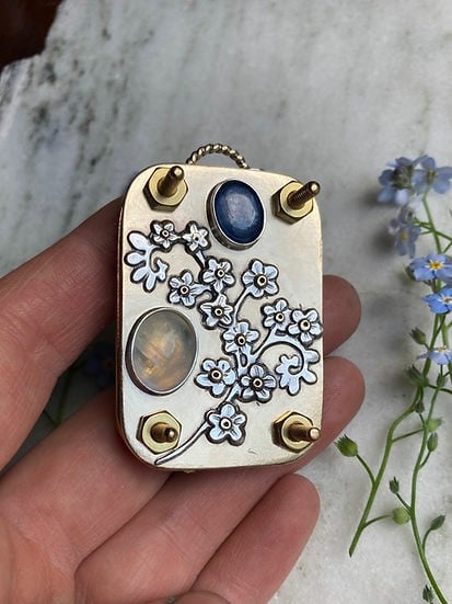 Frendorf | Mikro-Blumenpresse | Handgefertigt aus Silber & Messing | Inkl. 10 Blätter Herbarium-Papier