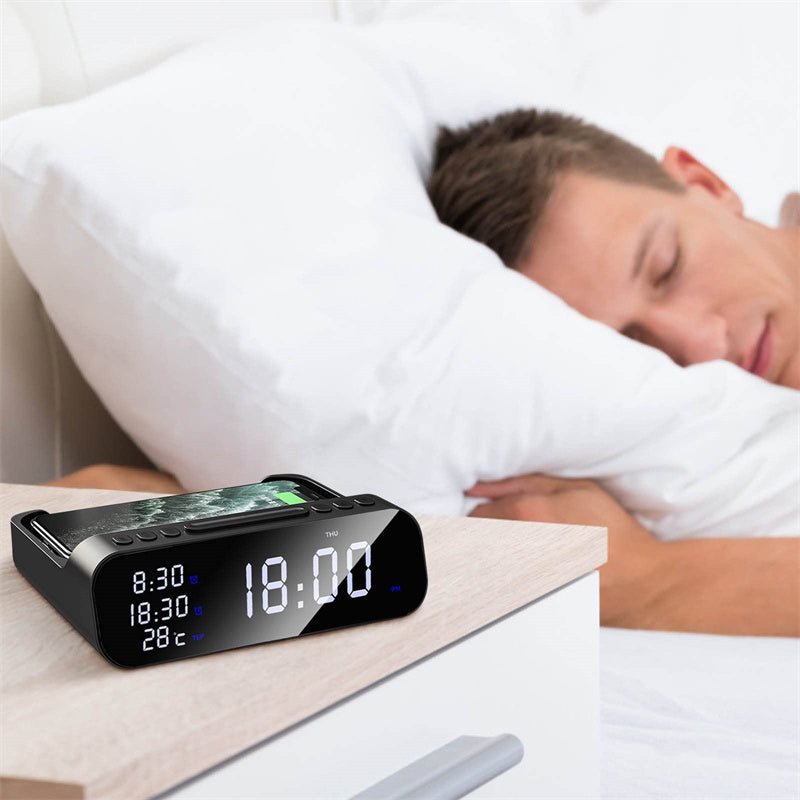 Frendorf | TimeCharge Wecker mit Ladestation | Kabellos Laden | LED Display | Modernes Design