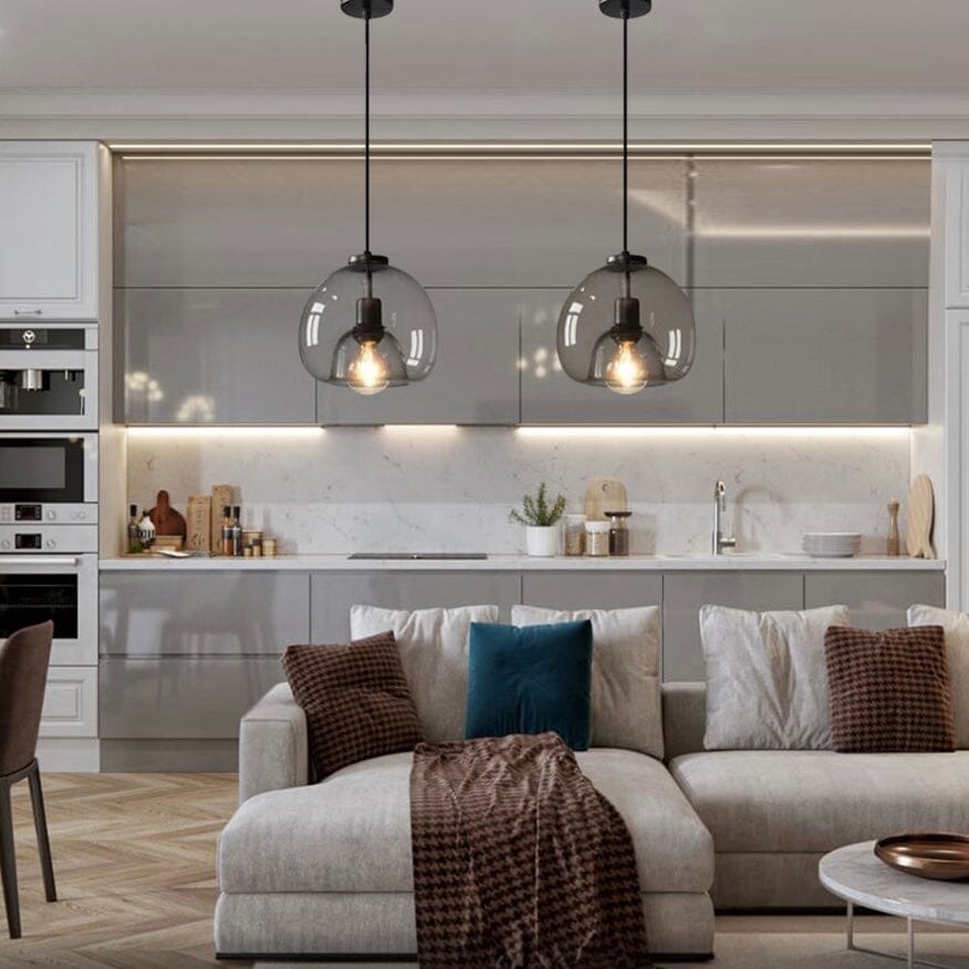 Frendorf | Erheben Sie Ihr Interieur mit den eleganten Antonio Glas Hängeleuchten
