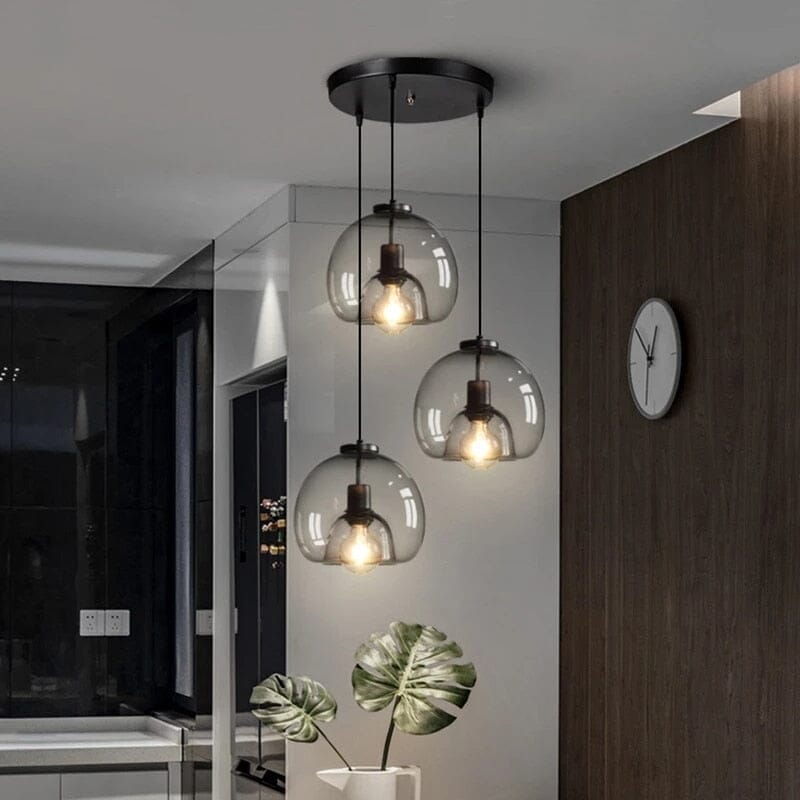 Frendorf | Erheben Sie Ihr Interieur mit den eleganten Antonio Glas Hängeleuchten