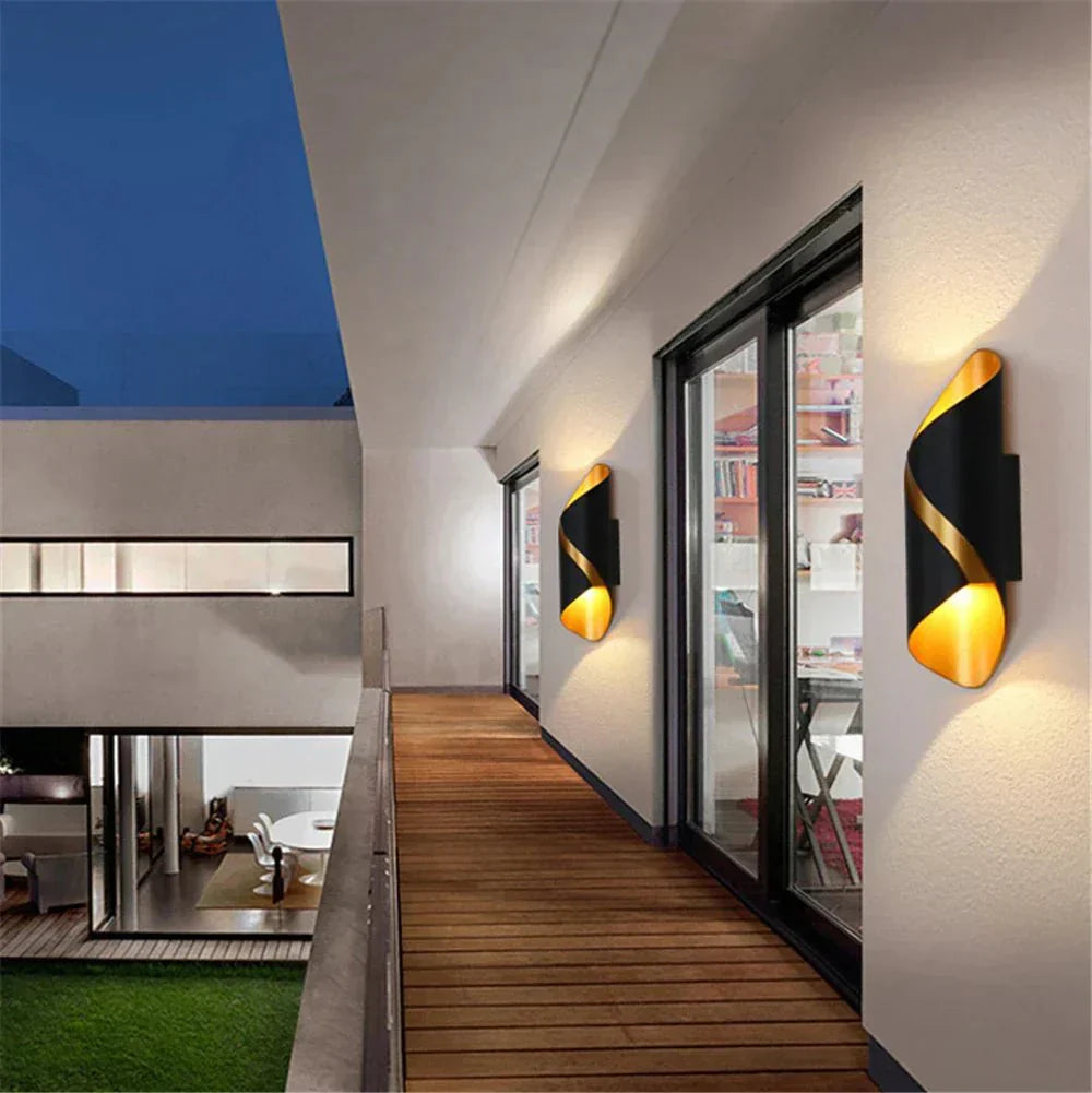 Frendorf | Lueur D'aqua - Wasserdichte und elegante Außen-LED-Lampe