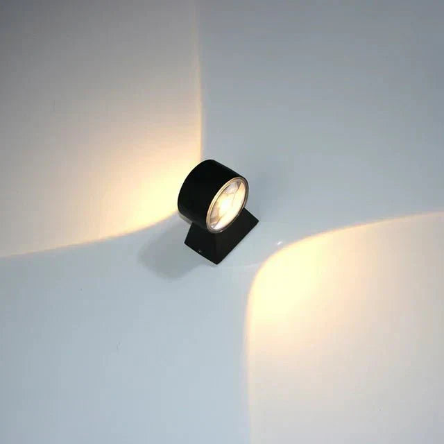 Frendorf | Wasserdichte Aluminium Gartenlampe zum Beleuchten mit Liebe