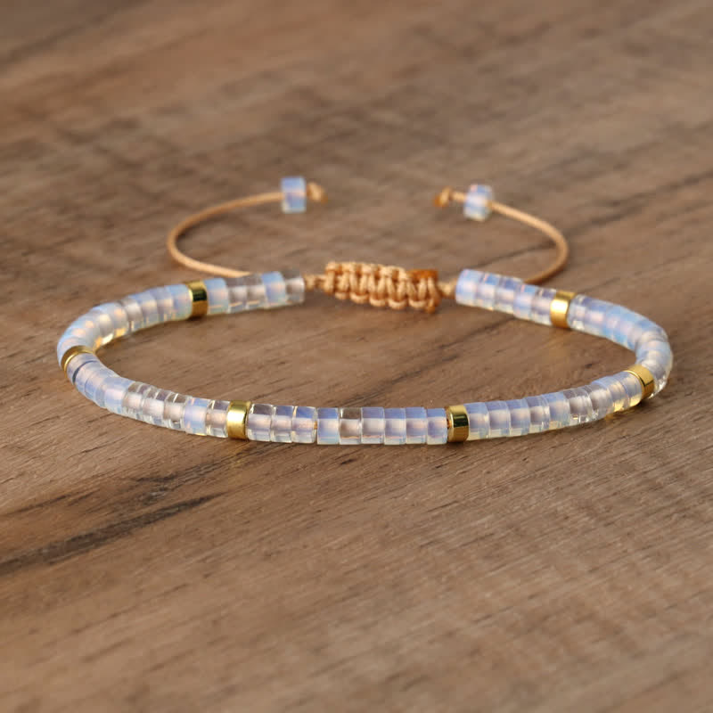 Frendorf | Geflochtenes Armband mit 2,4 mm Naturstein-Rollern – Seraphina