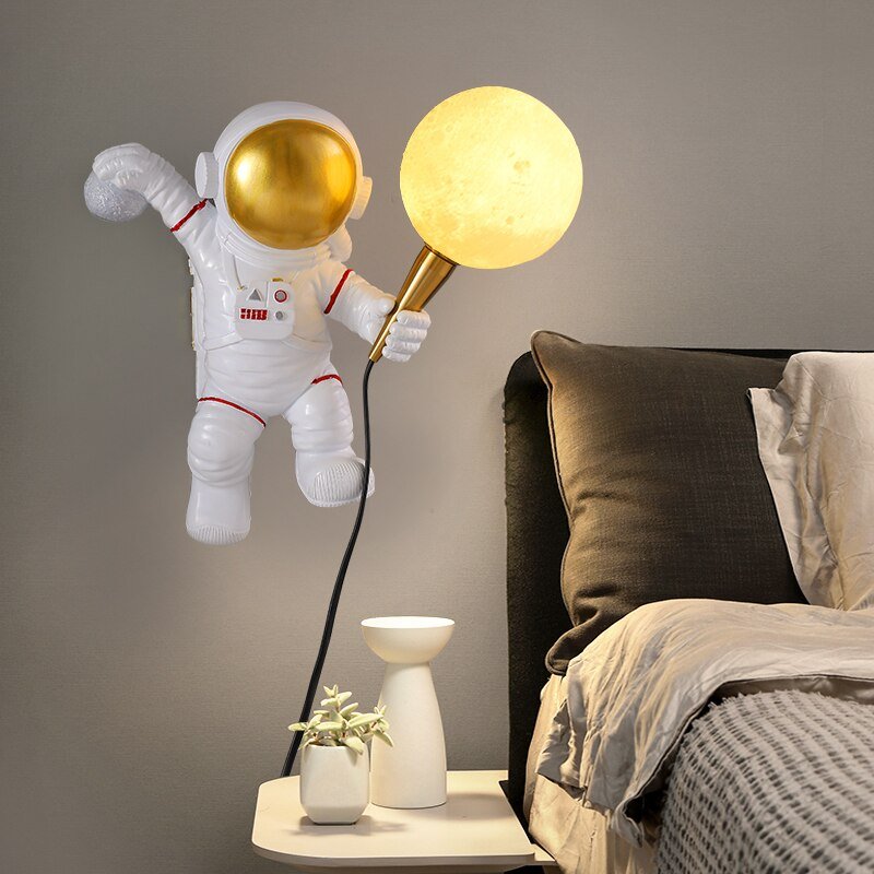 Frendorf | CosmoGlow™ Astronaut LED Tischlampe | Stimmungslicht für Weltraum-Fans | Dekoleuchte für Zuhause & Büro