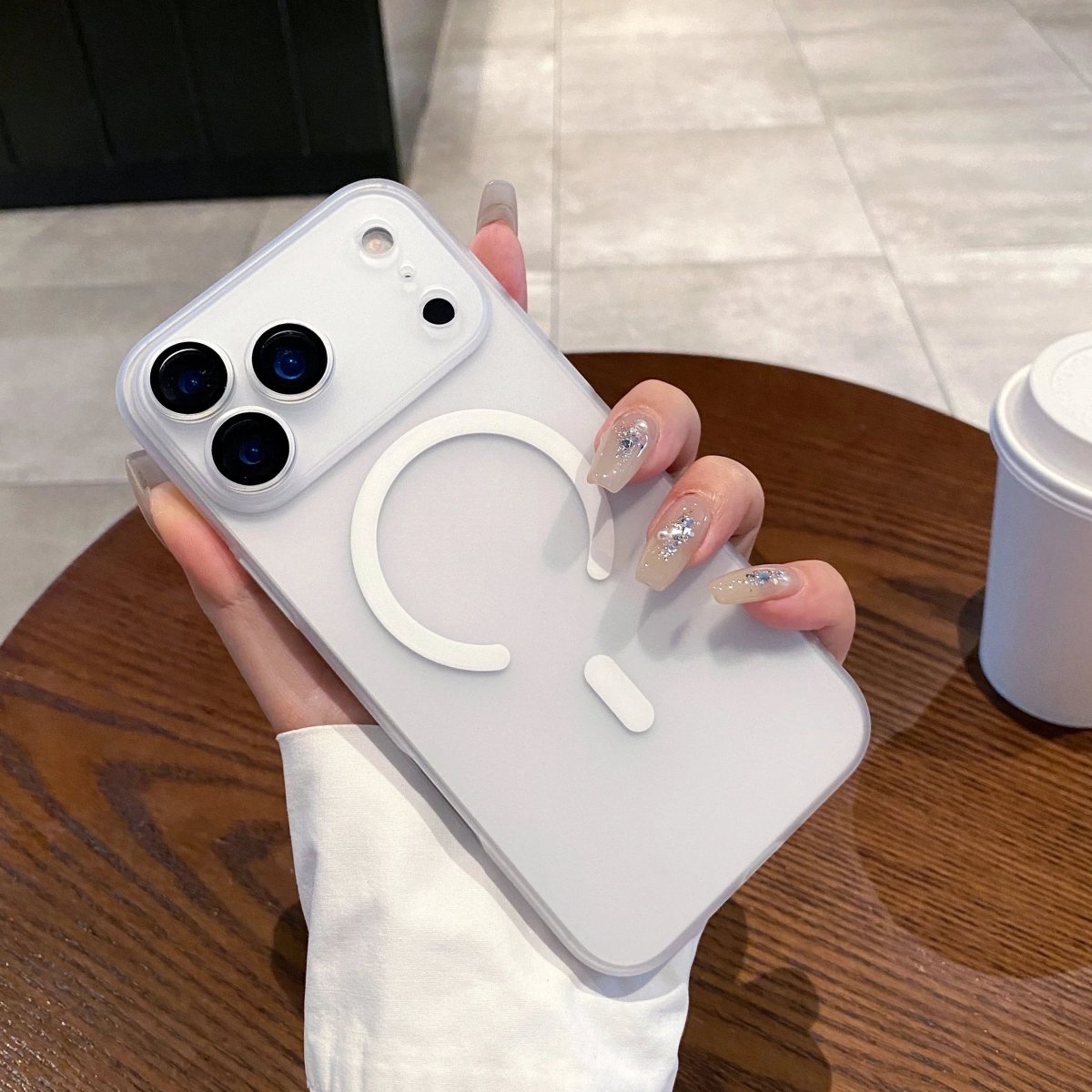 Frendorf | AURACLEAR – Ultra-dünne matte klare MagSafe Hülle für iPhone