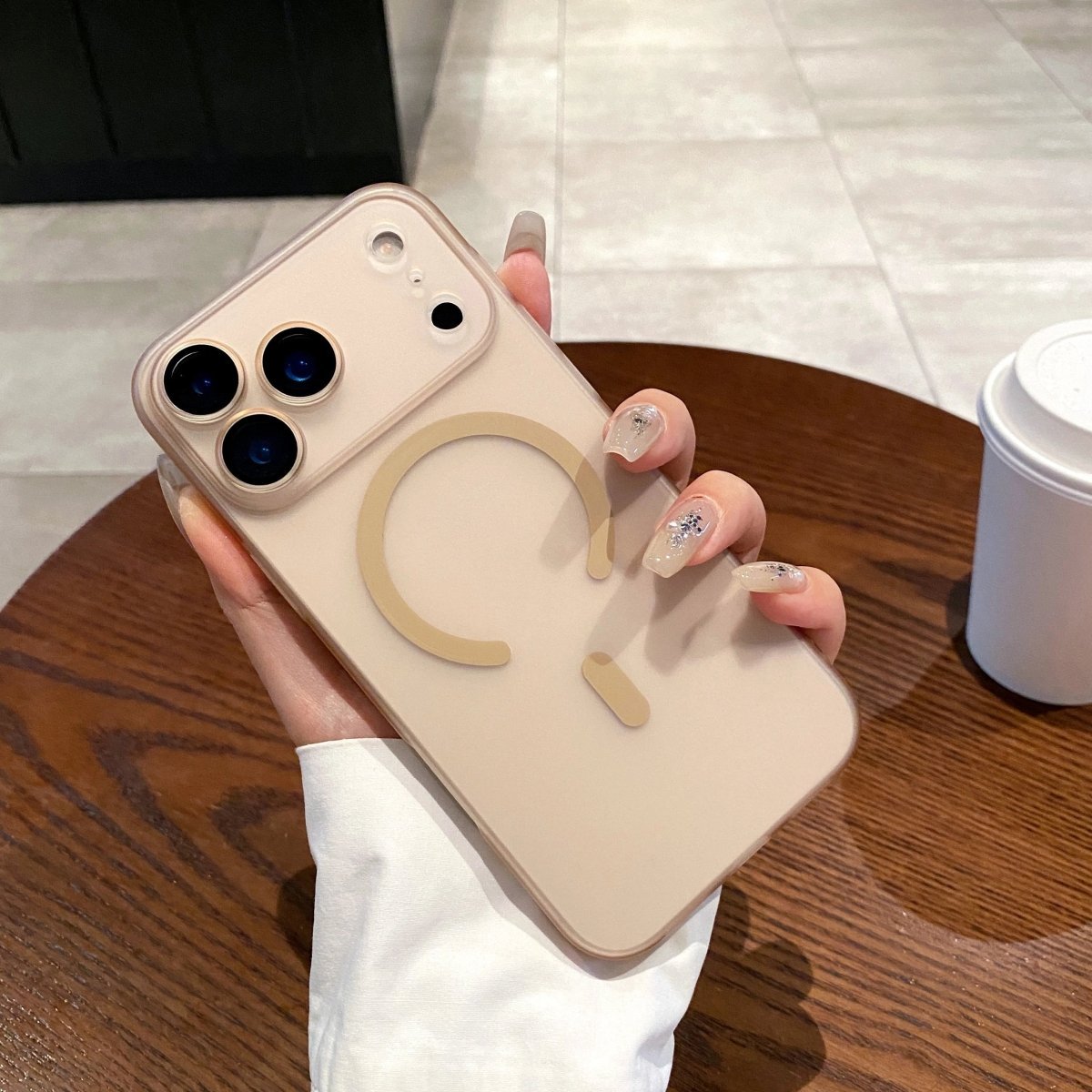 Frendorf | AURACLEAR – Ultra-dünne matte klare MagSafe Hülle für iPhone