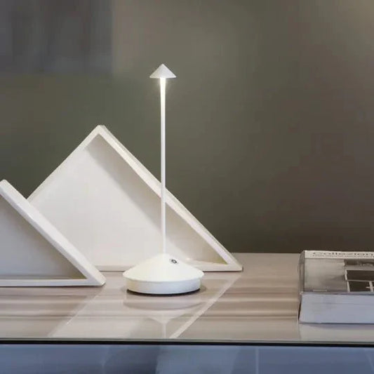LumiZen Minimalistische LED Tischlampe | Wasserdicht und Dimmbar Drahtlose Beleuchtung