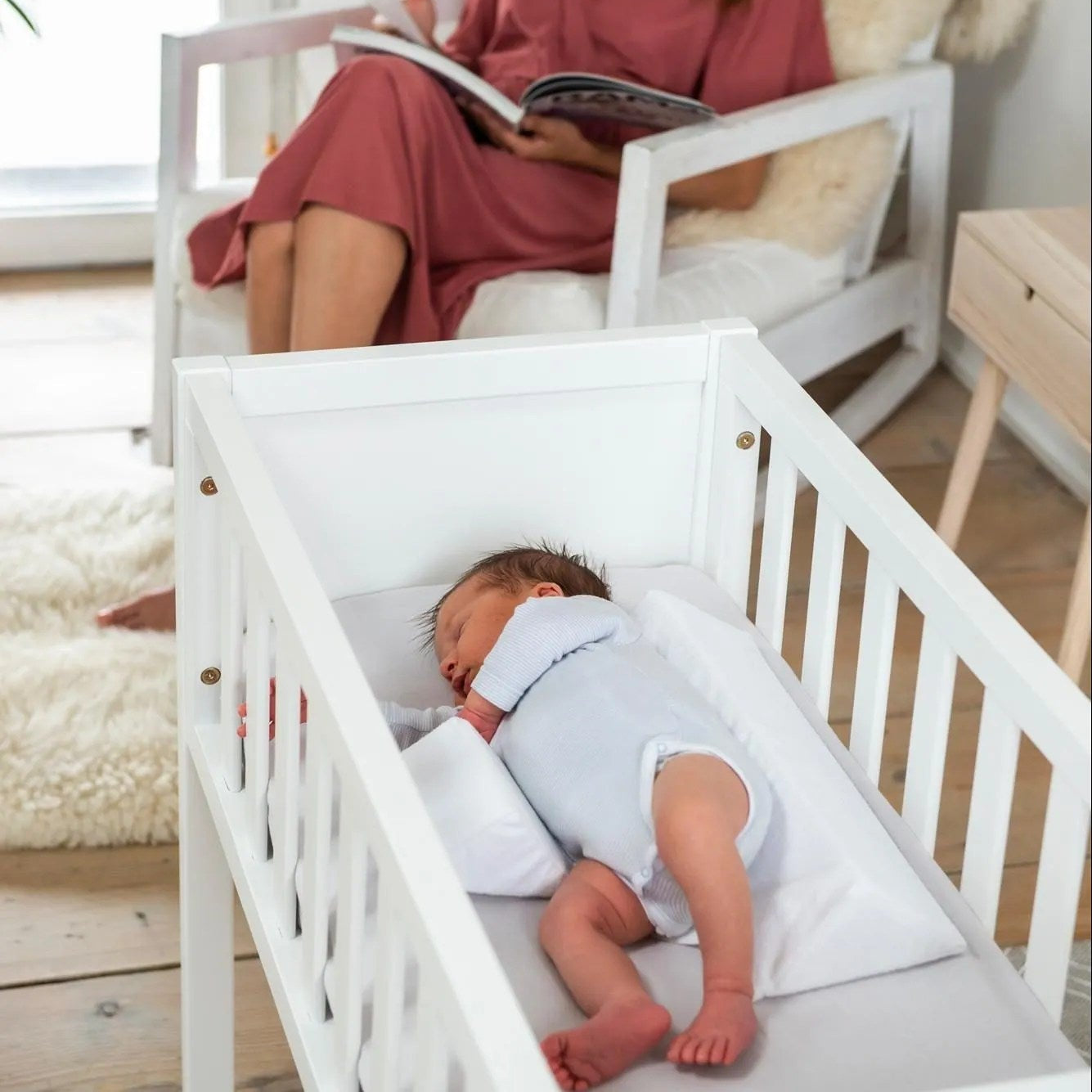 Frendorf | SafeNest Verstellbares Anti-Roll Keilkissen für Babys – Sichere und Ergonomische Schlafunterstützung