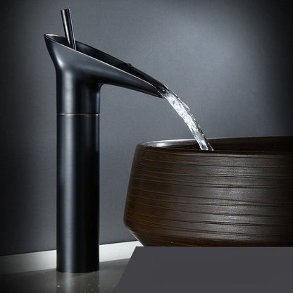 Frendorf | Vintage Retro Wasserhahn aus Antikem Messing