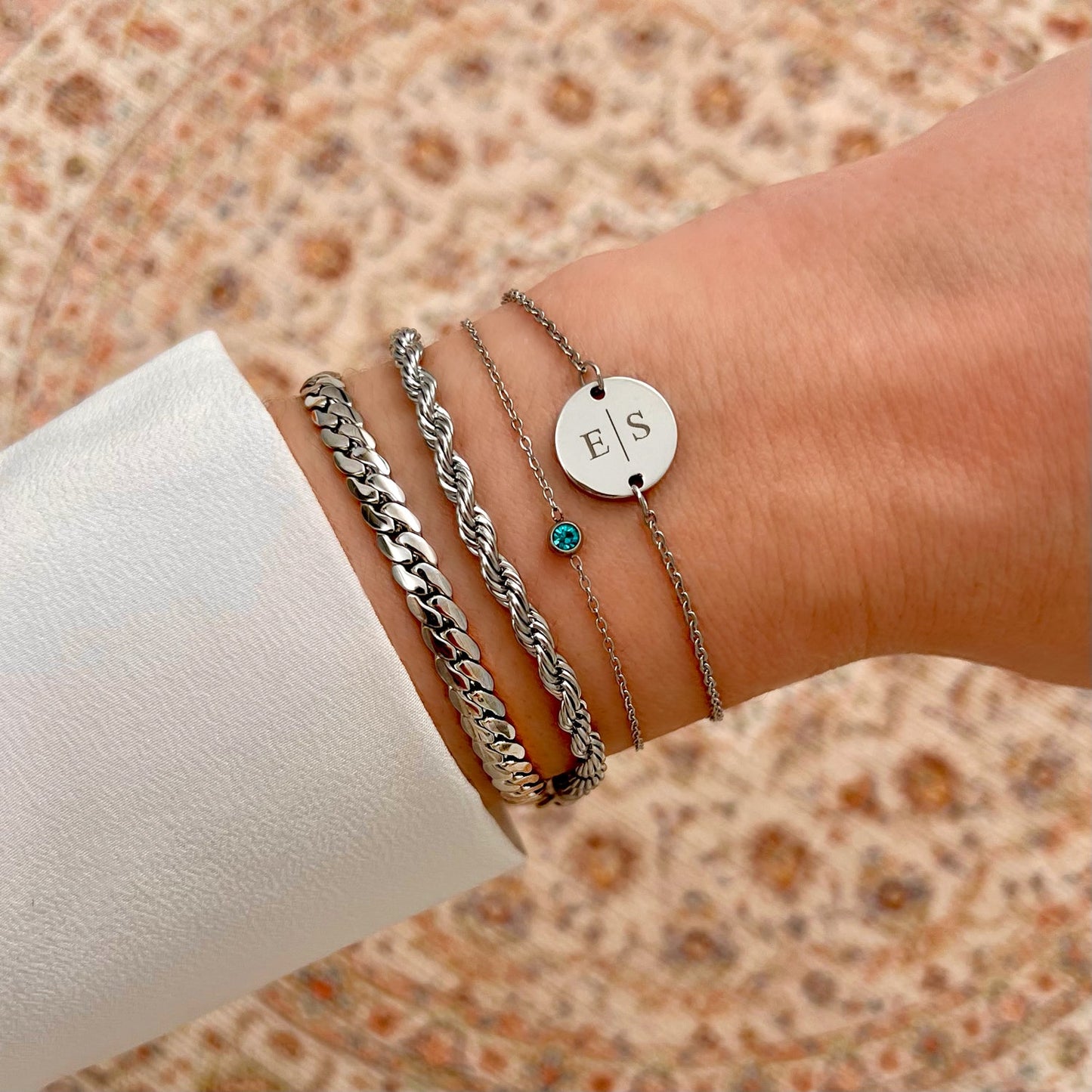 Frendorf | Rundes Edelstein-Geburtsstein-Armband