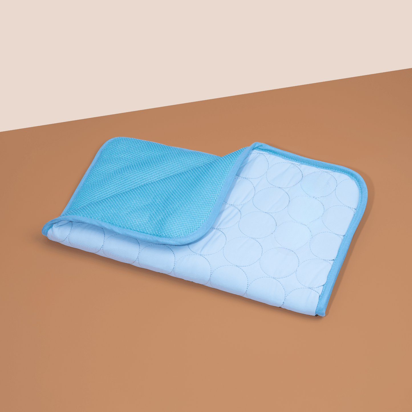 Frendorf | Innovative Kühlmatte für Hunde (4x Kühlkraft) - ChillComfort