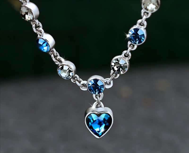 Frendorf | BlueBracelet: Armband mit blauem Stein für Frauen