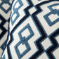 Blaue bestickte Ornamente Kissenbezug