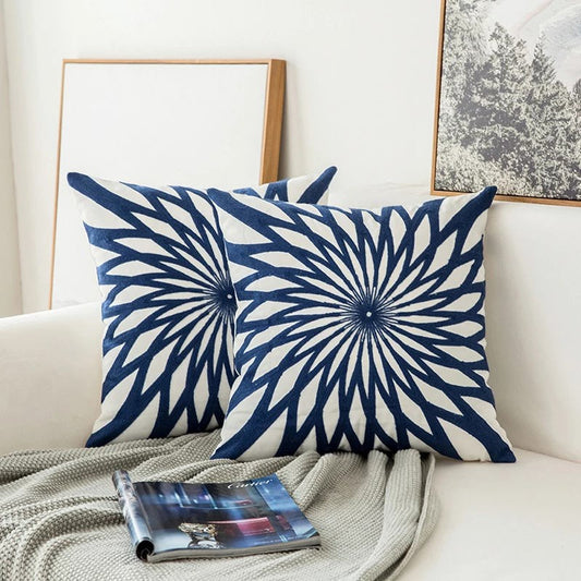 Blaue bestickte Ornamente Kissenbezug