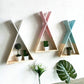Nordische Tipi-Regale aus Holz