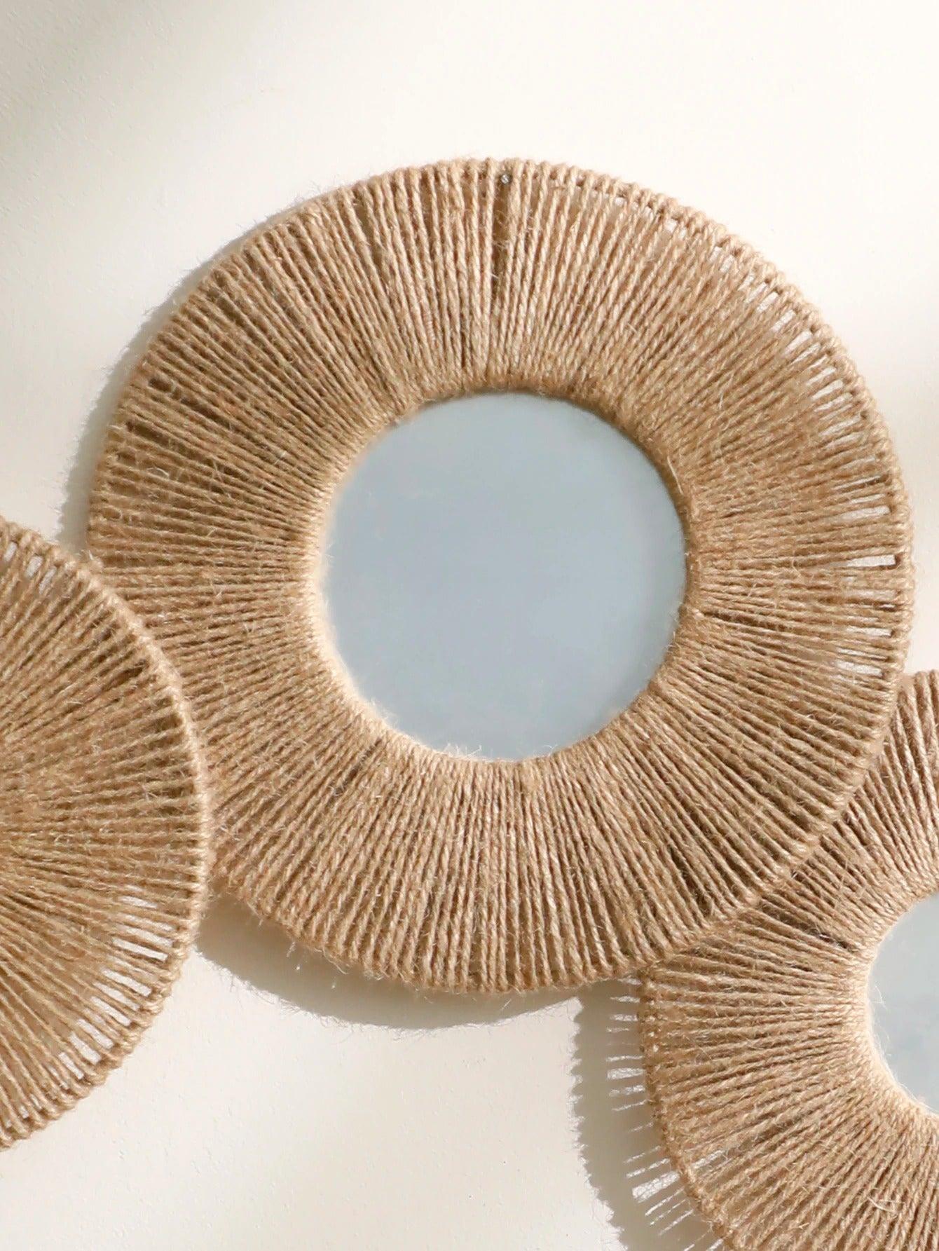 Runde dekorative Wandspiegel im Boho-Stil mit gewebtem Hanfseil