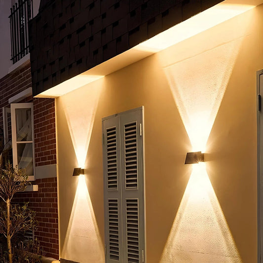 Frendorf | SolarGlow Elegante Solar-Wandleuchte – Stilvolle und Energiesparende Außenbeleuchtung